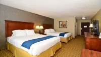 Holiday Inn Express & Suites Fort Atkinson Hotels in Fort Atkinson
