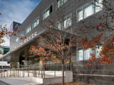 AC ホテル サン セバスチアン デ ロス レイエス バイ マリオット サン・セバスティアン・デ・ロス・レイエスのホテル