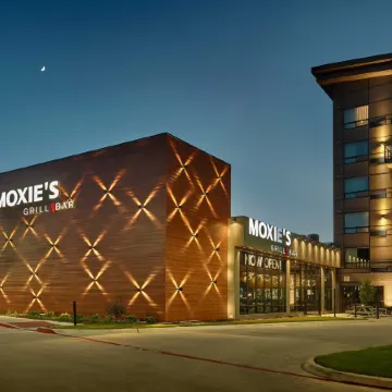 Sandman Signature Plano-Frisco Hotel