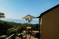 Bobocabin Bunaken Hills, Manado - Meerblick