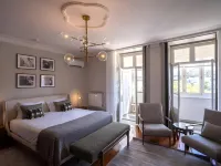 Gallery Hostel