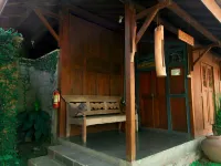 Rumah Budaya Tembi Hotel a Sewon