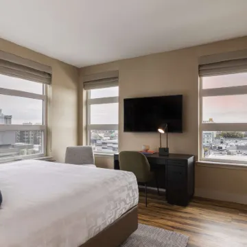 Kissel Uptown Oakland, in the Unbound Collection Hotels near University of California Botanical Garden