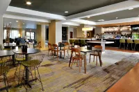 Courtyard Beckley Отели в г. Бекли