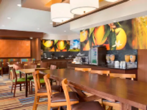 フェアフィールド イン＆スイート マンケート マンケートーのホテル