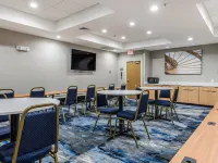 Fairfield Inn & Suites Greensboro Coliseum Area Hotels near Greensboro Coliseum