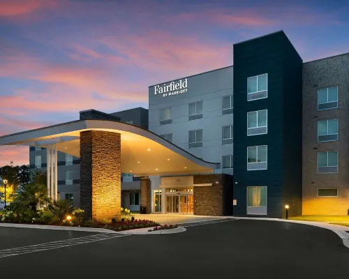 Fairfield Inn & Suites Coastal Carolina Conway Hotels in Horry County