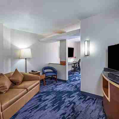 Fairfield Inn & Suites Tulsa Downtown Arts District Rooms