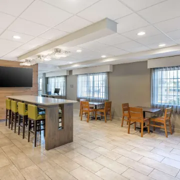Country Inn & Suites by Radisson, Bolingbrook, I-55