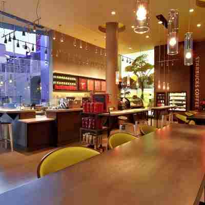 Hilton Club Elara Las Vegas Dining/Meeting Rooms