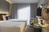 Moxy Lausanne City Hotels in Prilly