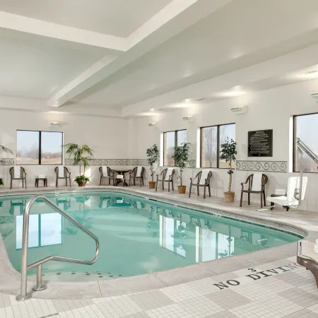 Hampton Inn & Suites Addison