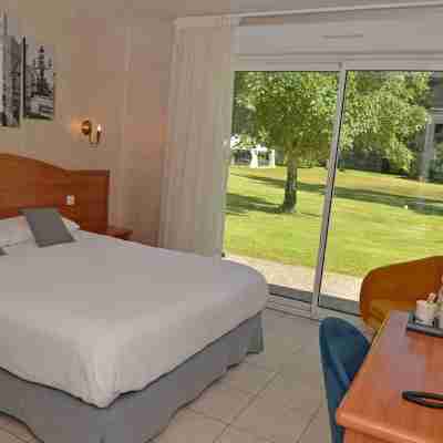 Logis Hostellerie le Châtel Rooms