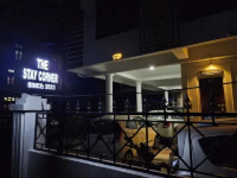 The Stay Corner Hotel a 