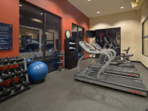 แฮมป์ตัน อินน์แอนด์สวีทส์ เบรเมอร์ตัน โรงแรมในเบรเมอร์ตัน