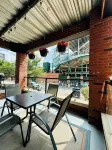Wrigley Field Rooftop Apartment! - Cubs Season Open - Jacuzzi