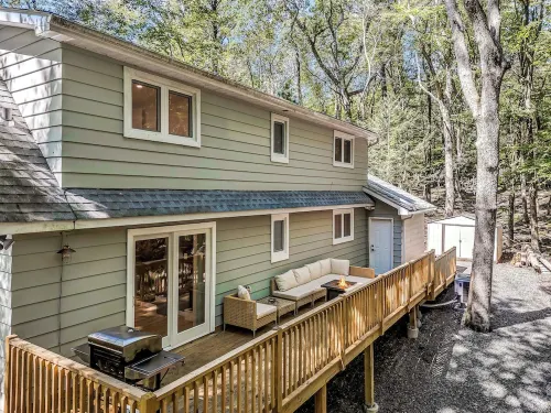 Nature 4BD Escape in Poconos