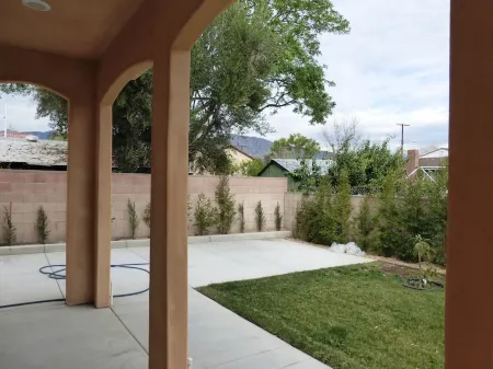 Family-sized Townhouse NEW, NEW, NEW!