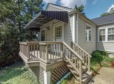 Beautiful Derby, PGA, and Holiday Large Louisville home!