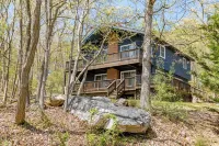 Book Now! 3 Kings, 1 Queen / Dog Friendly / 1 Mile to the Pool and Trails. Hotels in 