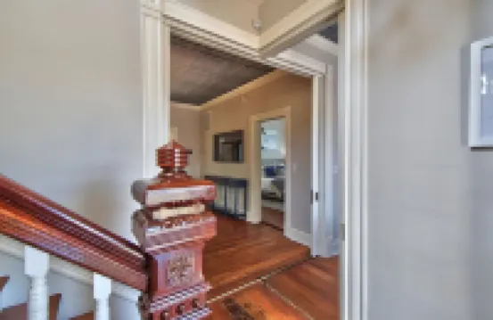 HISTORICAL VICTORIAN, BEAUTIFULLY RESTORED