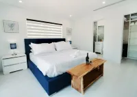 Seaside Sunrise. Newly remodeled waterfront.