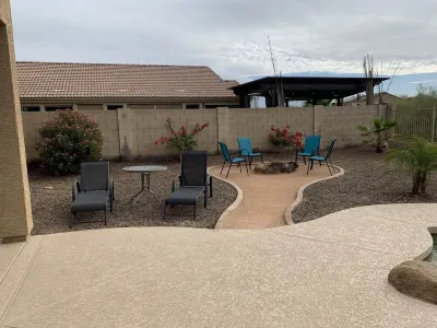 Football Spring Training, NASCAR, Golf, Hiking and More Hotels near Litchfield