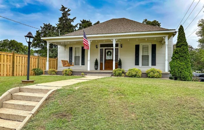 Charming Retreat just 3 miles from the University Of Alabama