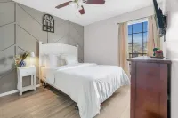 Tucked-Away Townhouse