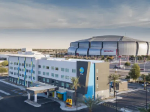 Tru by Hilton Phoenix Glendale Westgate Hotels in Glendale