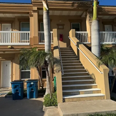 Charming 2-bedroom condo in brilliant South Padre Island minutes from beach