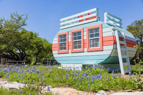 Glamping in Spicewood TX Hill Country~ The Pearl at Green Acres