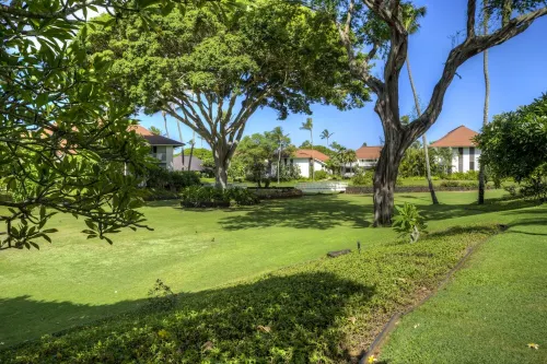 Sunny Side Waves-Beachfront Property-Ground Floor, Corner Unit-Remodel