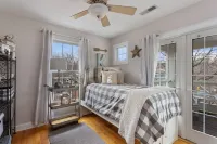 5 Bedroom Luxury Home In Heart of Beachwalk Resort Hotels near Old Lighthouse Museum