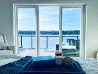 Homeport- Luxury Waterfront Home w/ Hot Tub and Game Room