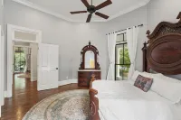 A historical and restful retreat in the heart of Stone Mountain Village