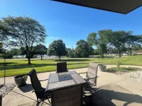 Lakeside Fun~ walk to the pool and enjoy fabulous views of Lake Como!
