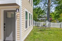 The Rosemary Flat NEW 1BR St. Elmo 10 min to Chattanooga and Lookout Mtn FUN