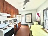 Delightful Downtown Mystic Studio!