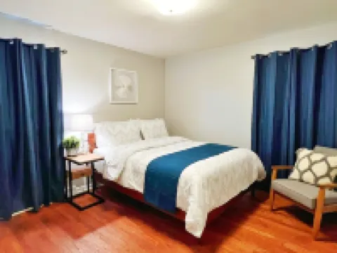 Beautiful and updated place to stay in a quiet neighborhood of Munster Indiana. Hotéis em Munster