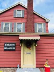 Buckeye Bungalow-Charming 2-bedroom apartment in Youngstown