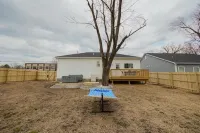 New build modern home 3BR with Hot Tub & ping pong