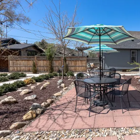 Downtown Luxurious Studio w/ Kitchen - 30 mins from Mount Rushmore