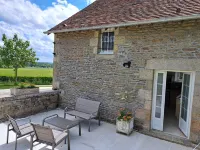 Gite in the countryside, 3 minutes from town.