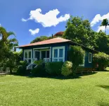 MINUTES TO HAMOA BEACH, BEST LOCATION IN HANA