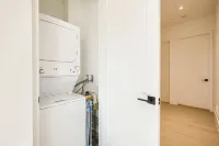 Luxurious Rental with Ideal Downtown Proximity - Stroll to Pearl Street and CU.