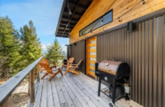 Family-Friendly Home Near Schweitzer Shuttle with Breathtaking Views