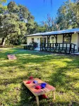New Luxury Romantic Couples Eclectic Retreat, Fully Loaded, St. Augustine 2b2b Mark Lance Armory 주변 호텔