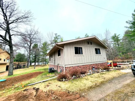 Mermaid House on Blue Lake- paddle boards, kayaks, and pontoon available