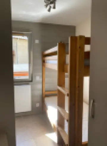 Appartement Alliant Confort et Charme au Coeur du Village de Lanslevillard